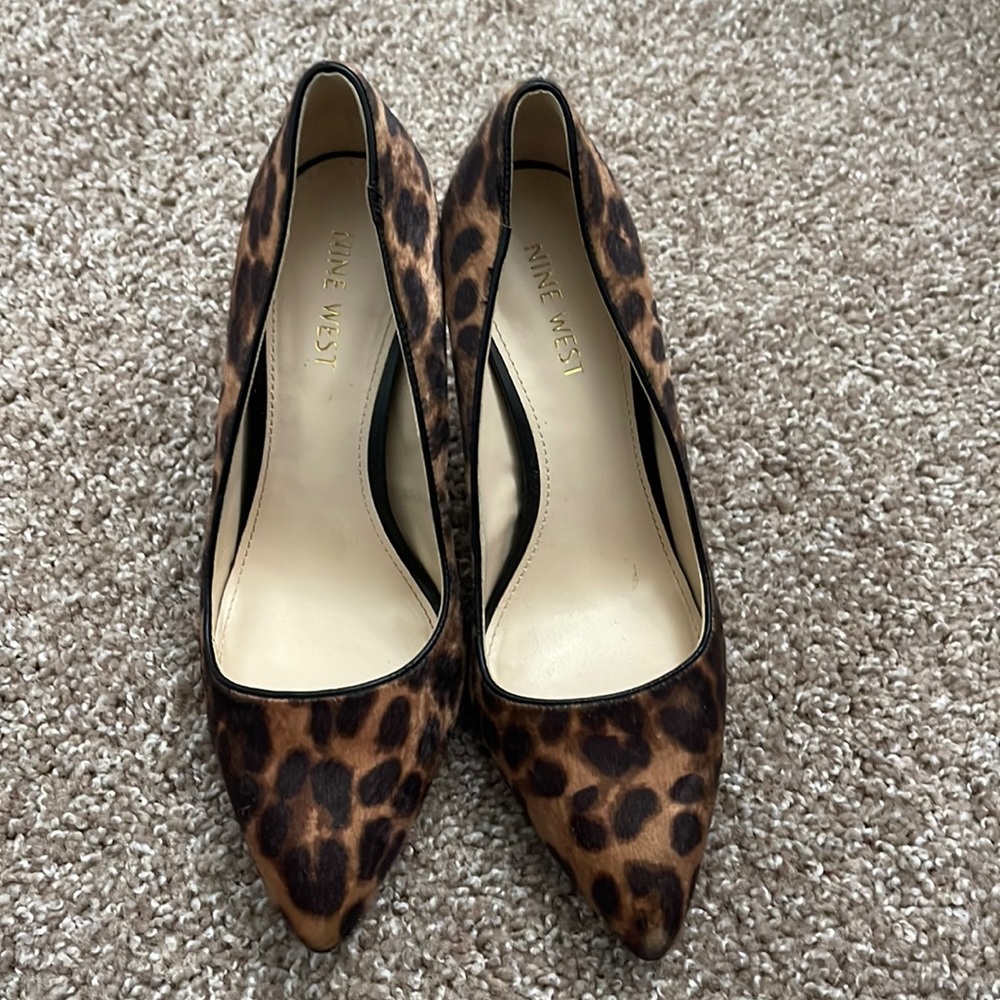 Nine West animal print heels size 6.5